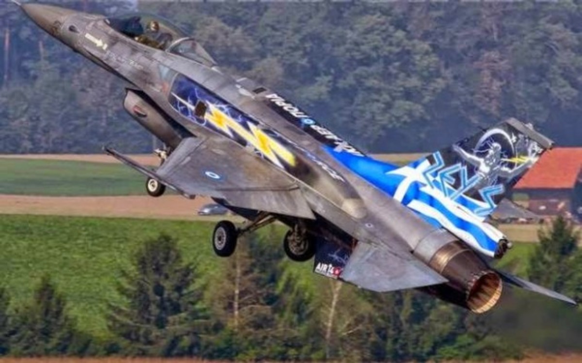 Κρήτη: Συνοδεία F-16 για τη γιορτή Αγ. Μηνά!