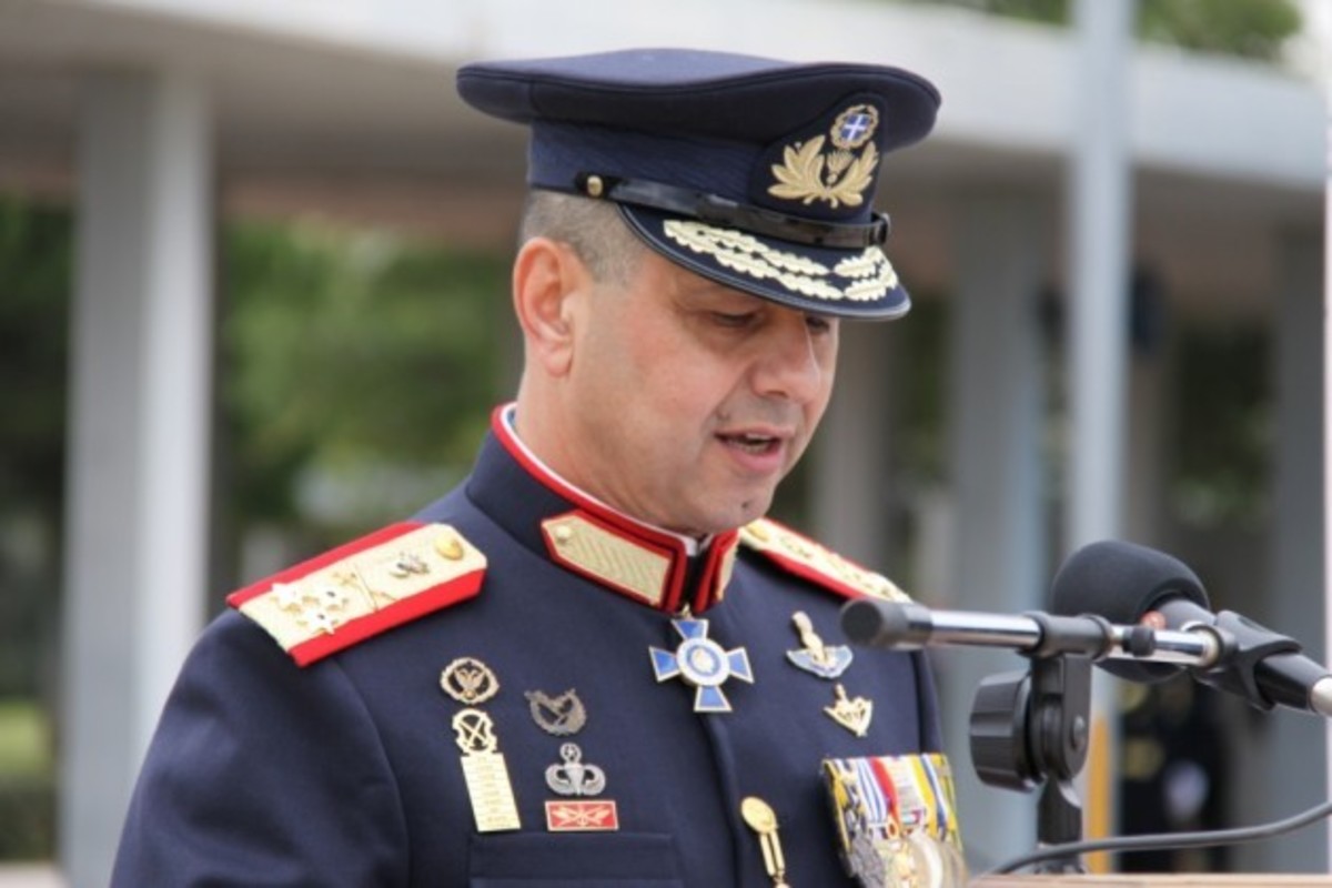 Κρίσεις στον Στρατό:Τέσσερις αλλαγές Αρχηγών σε δυο χρόνια μήπως είναι πολλές;