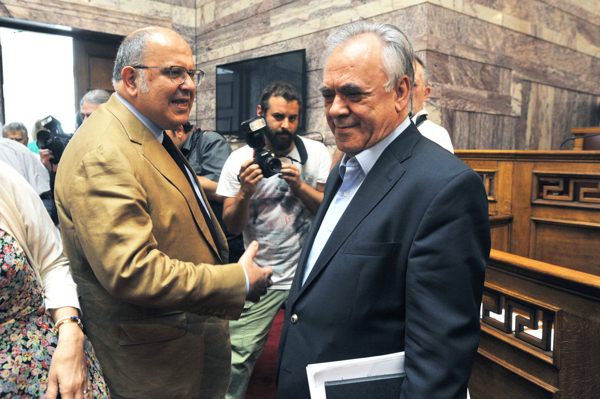 Δείχνει Grexit ο Ξυδάκης: Με τη δραχμή μεγαλουργήσαμε