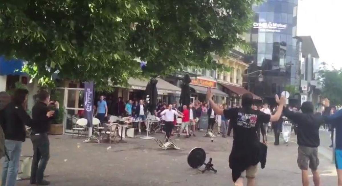 Euro 2016: Σκηνικό πολέμου και στη Λιλ! Ξύλο μεταξύ οπαδών (ΒΙΝΤΕΟ)