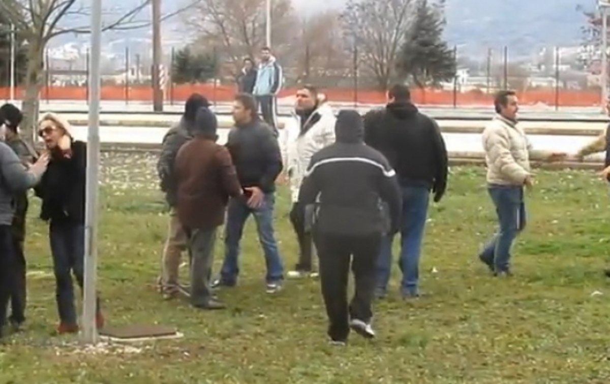 Γονείς ήρθαν στα…χέρια σε αγώνα πρωταθλήματος Κ-17 (VIDEO)