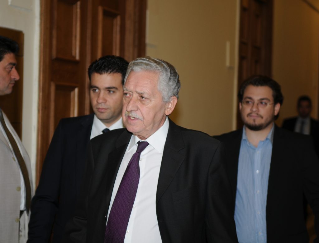 Σταθεροποίηση και ανάκαμψη βλέπει ο Κουβέλης
