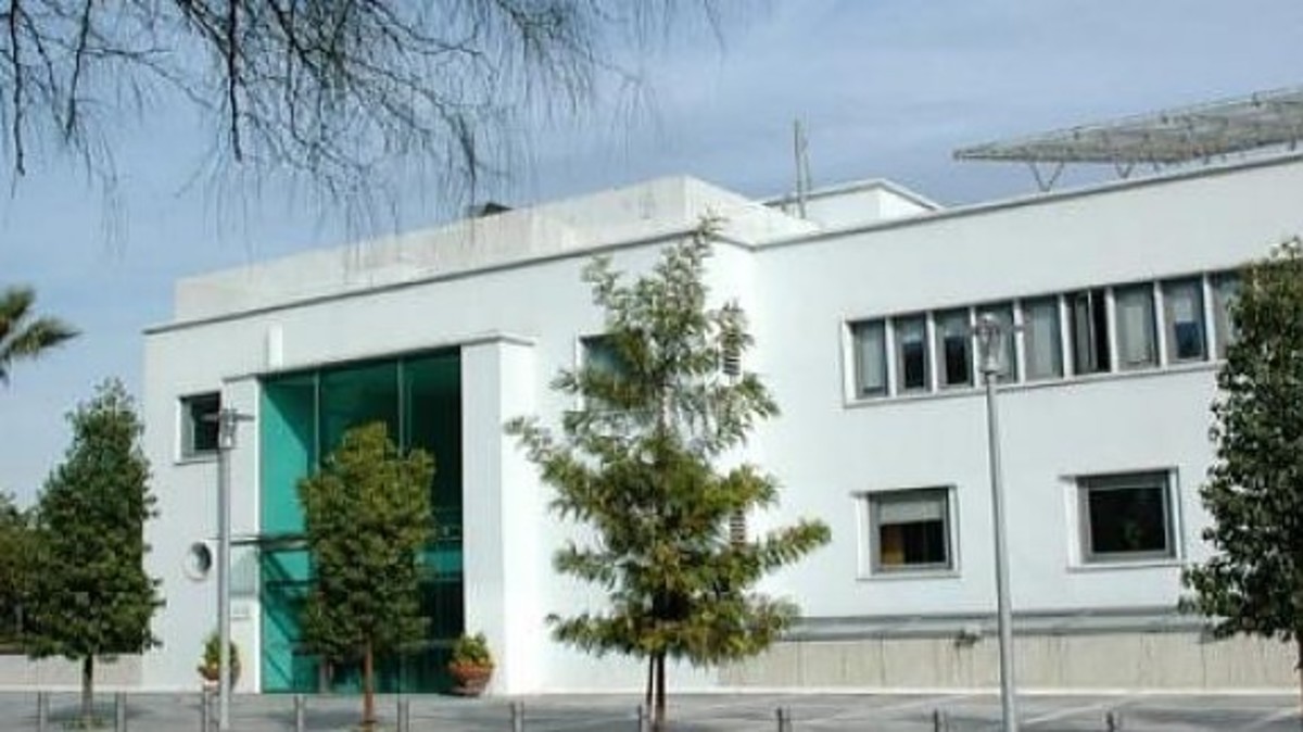 Πυροβολισμοί έξω από τη Βουλή της Κύπρου – “Το έκανα για να διαμαρτυρηθώ” δηλώνει ο 30χρονος δράστης