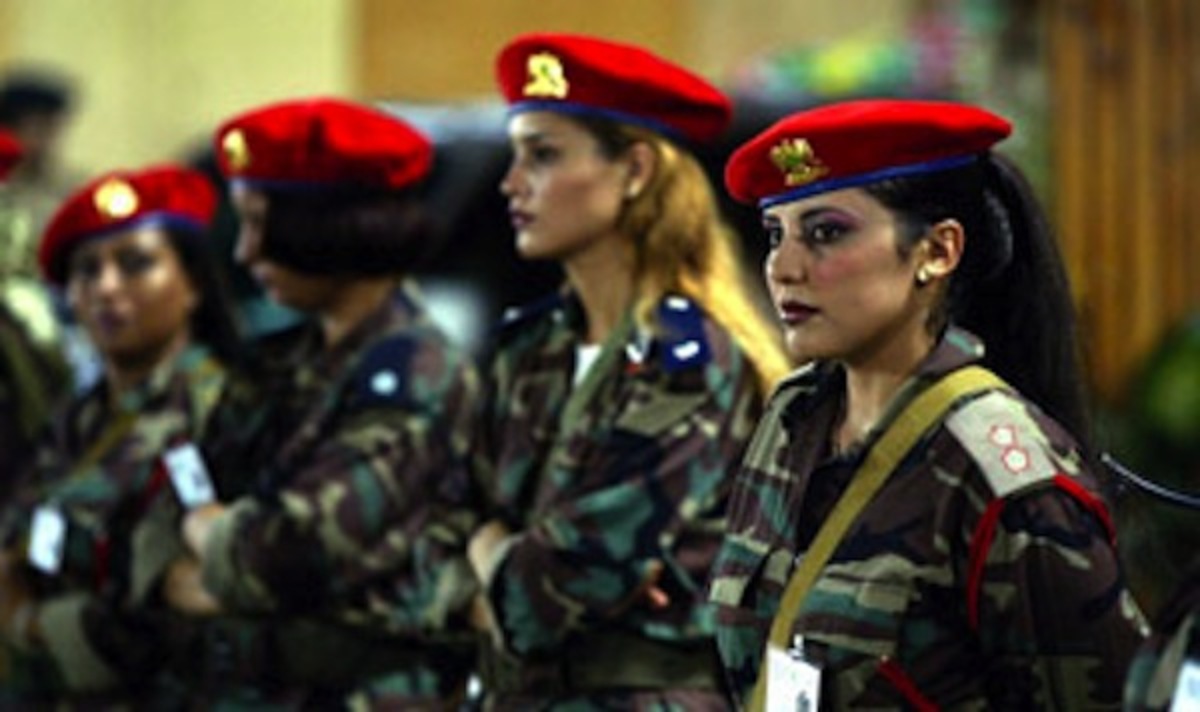 Πρώτα μας βίαζε ο Καντάφι, μετά οι γιοί του