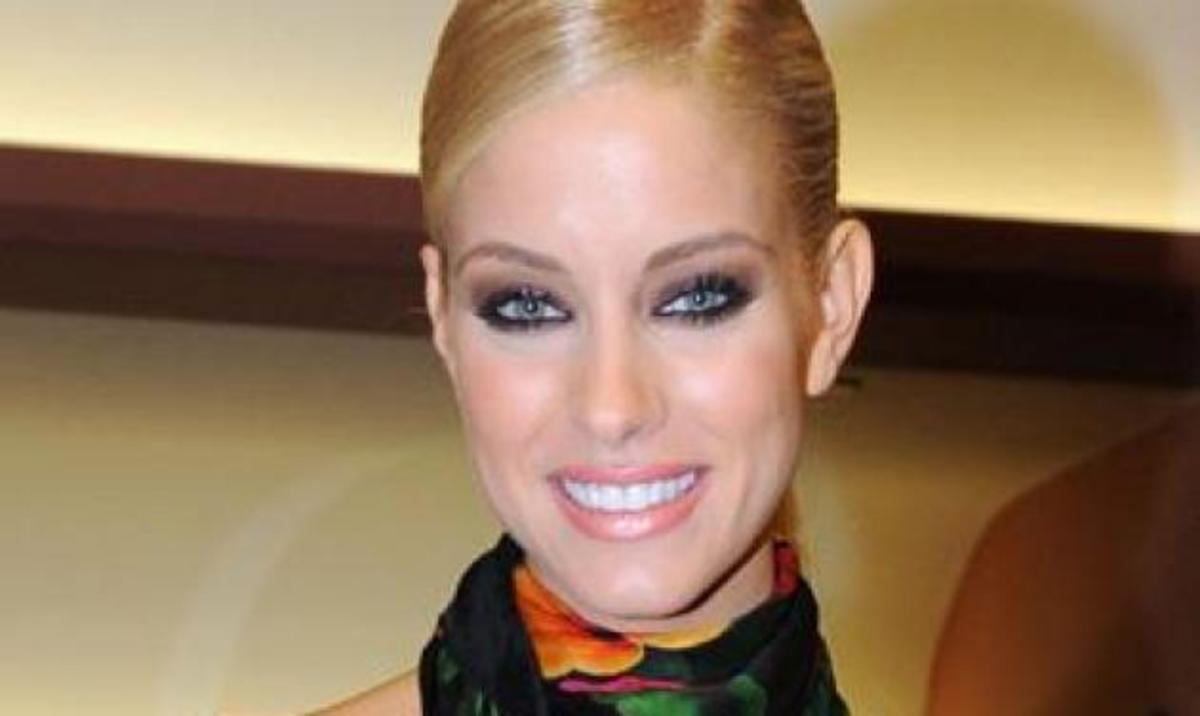 Στη φωτογράφηση του “Laugh attack” με Δ. Νομικού και Π. Χατζηδάκη! Φωτό