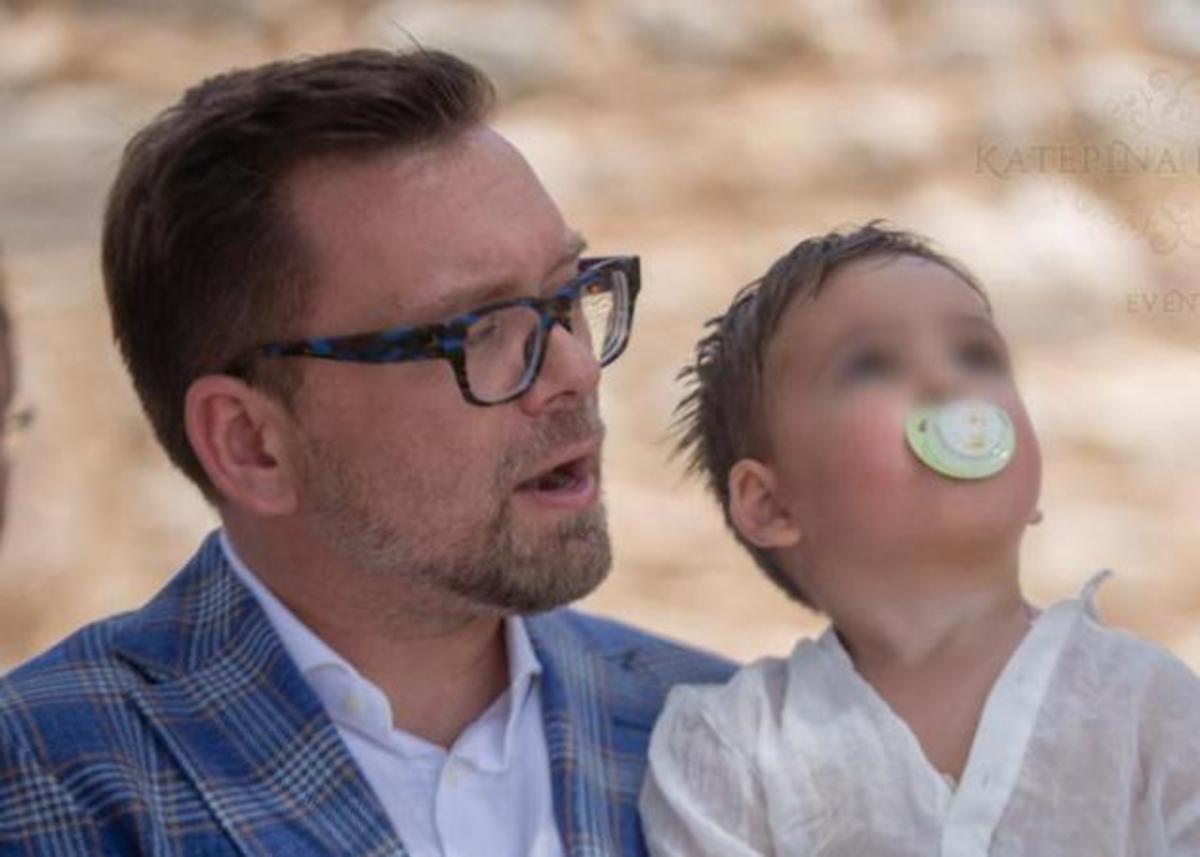 Βάφτισε τον γιο του ο δημοσιογράφος Σπύρος Λάμπρου! Φωτογραφίες