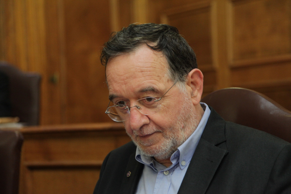 O Λαφαζάνης καλεί τους Γάλλους για τους ελληνικούς υδρογονάνθρακες