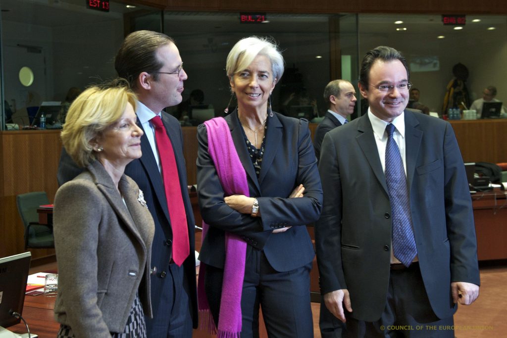 “Η ευρωζώνη πρέπει να είναι αυστηρή με την Ελλάδα”