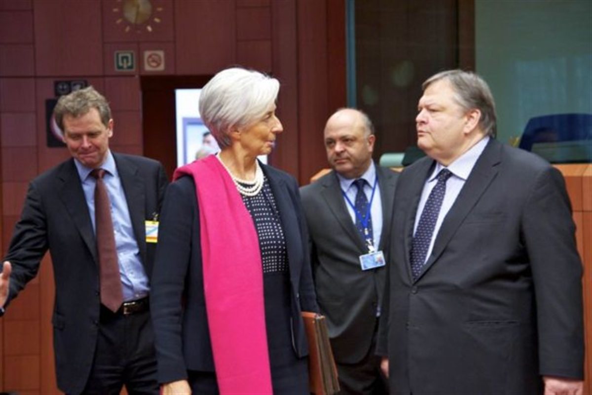 Παιχνίδια του ΔΝΤ στην πλάτη της Ελλάδας
