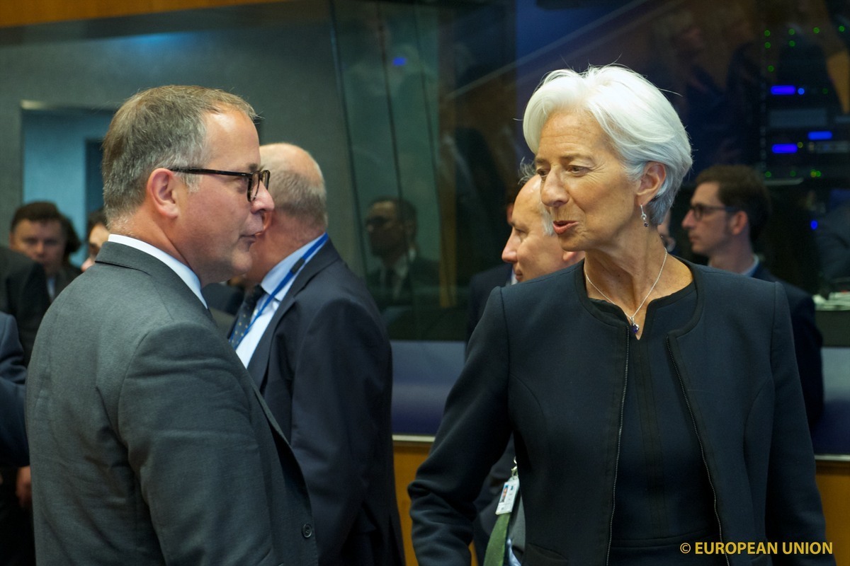 Λαγκάρντ: Δεν θέλουμε Grexit ούτε να τινάξουμε στον αέρα την ευρωζώνη
