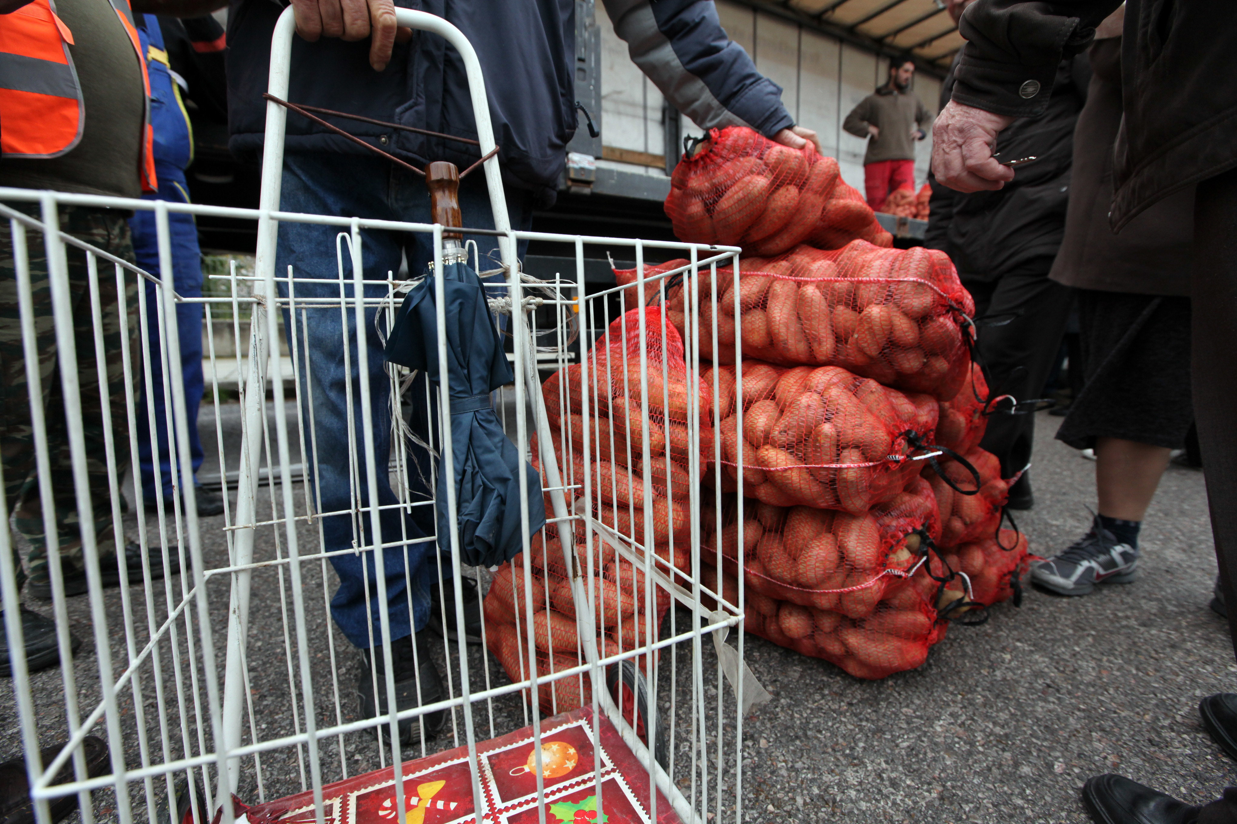 Μοιράζουν δωρεάν φρούτα και λαχανικά στο Πεδίο του Άρεως