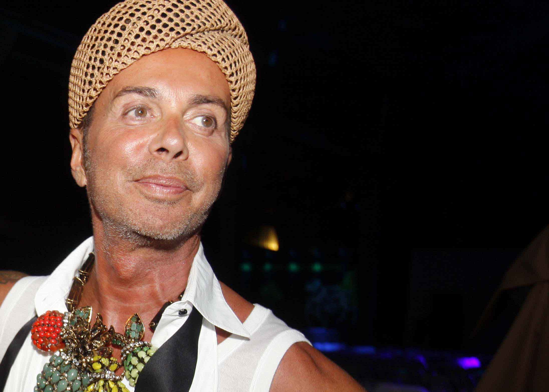 Ο Λάκης Γαβαλάς επιστρέφει στην TV