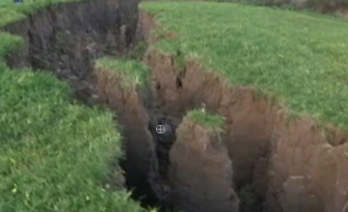 Χωράφι κόπηκε στα δύο