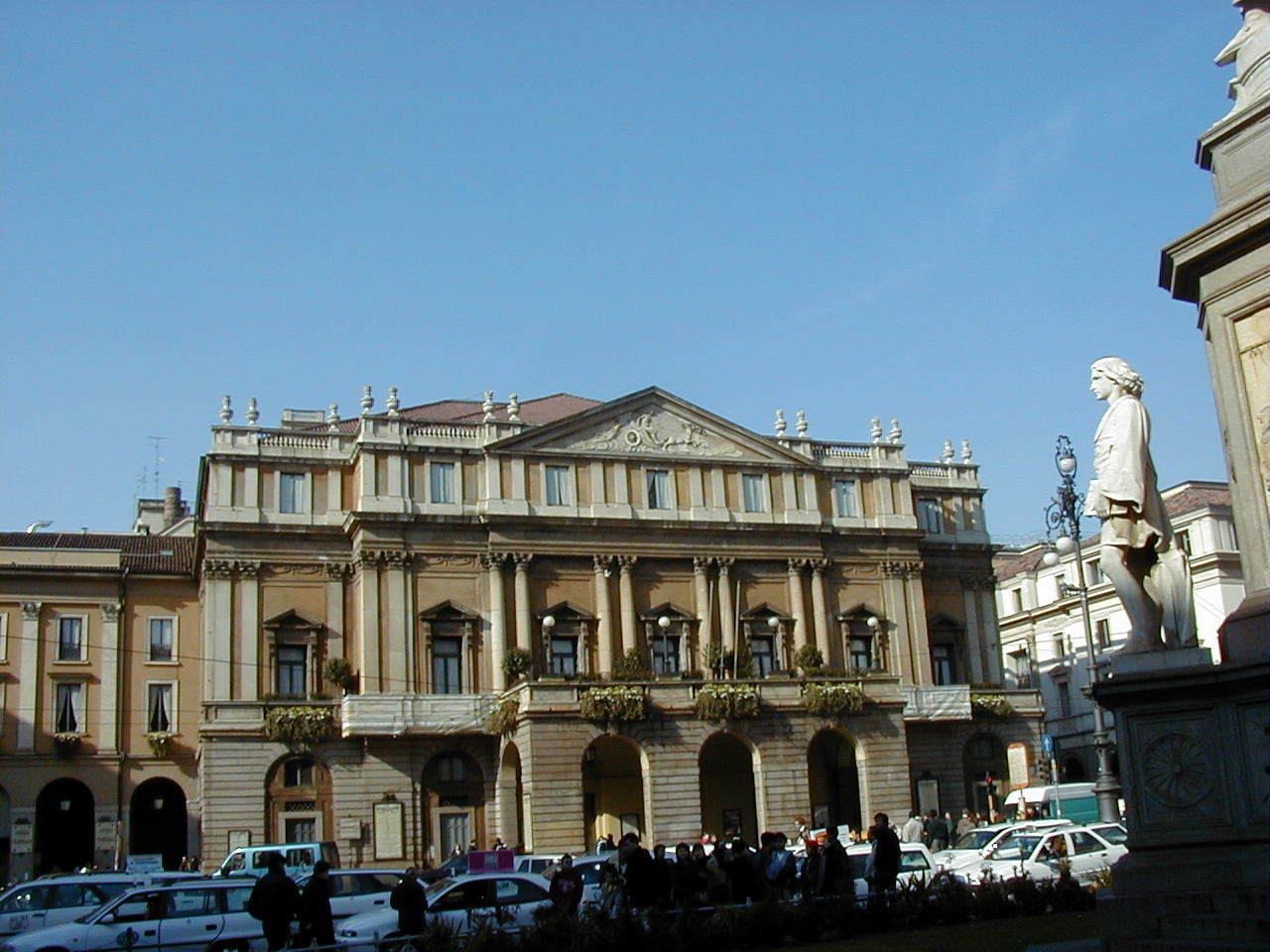 Έβριζε και συκοφαντούσε τον Έλληνα διευθυντή της Σκάλας του Μιλάνου