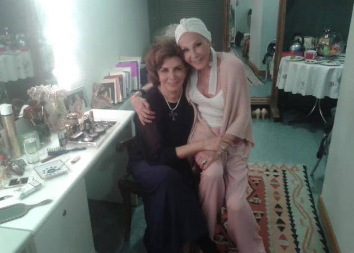 Ζωή Λάσκαρη: Τα συγκινητικά λόγια για την Ντενίση και την “Σμύρνη μου αγαπημένη”!