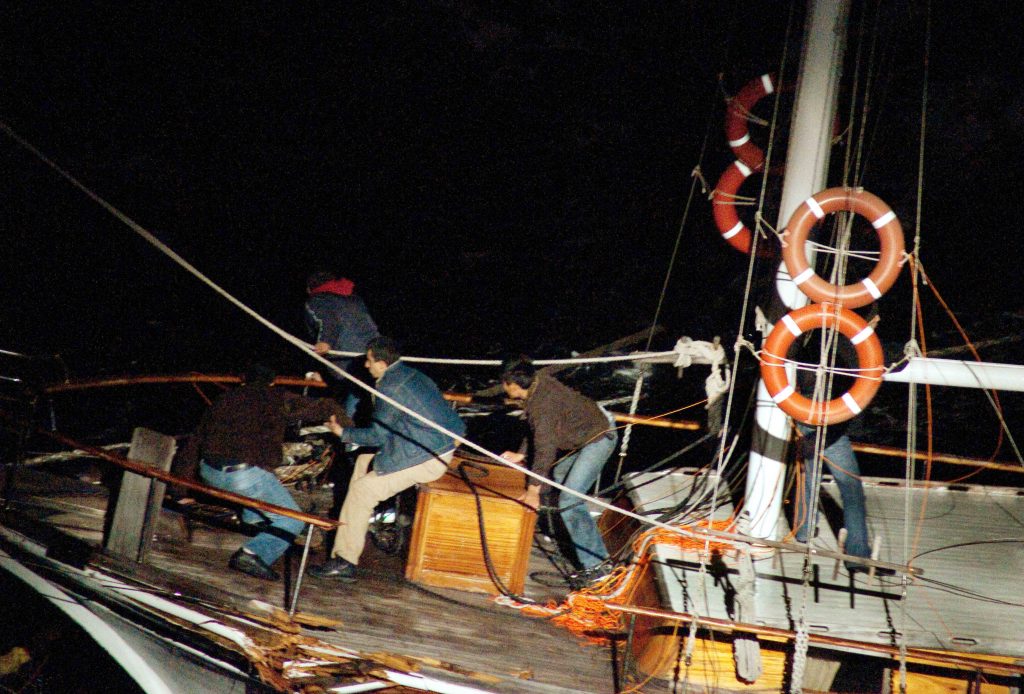 Τραγωδία! 58 νεκροί από το ναυάγιο του τούρκικου δουλεμπορικού στο Αιγαίο