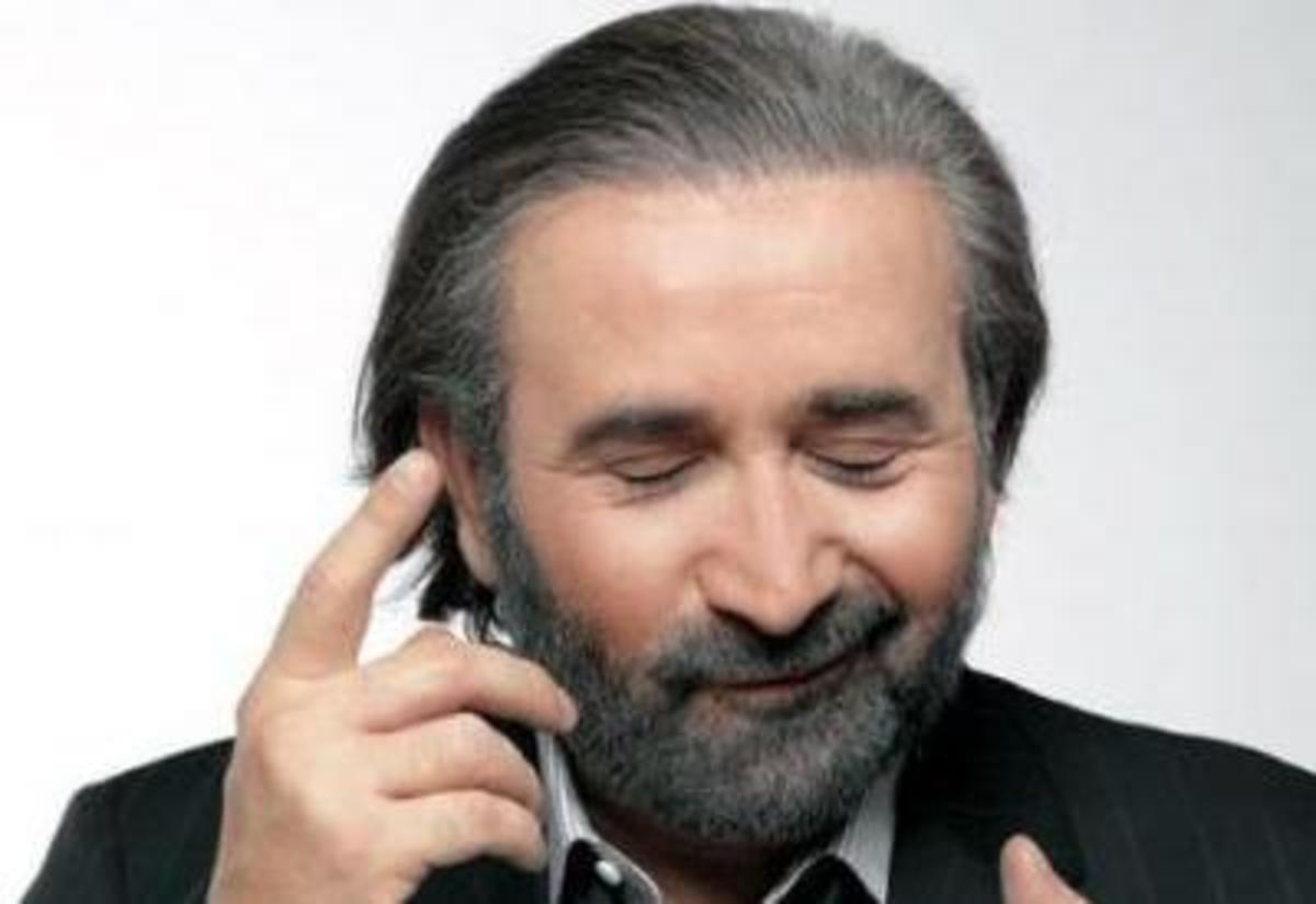 Ο Λαζόπουλος σχολιάζει Μενεγάκη-Λάτσιο!