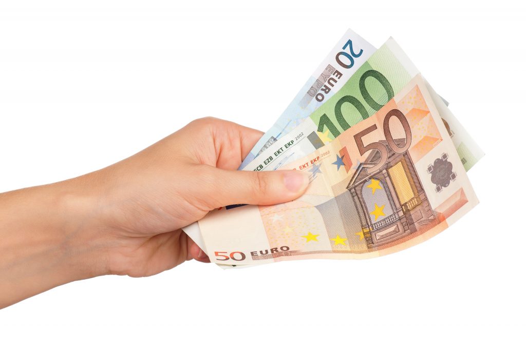 Από αύριο το Ελάχιστο Εγγυημένο Εισόδημα – Ποιές οι προϋποθέσεις για να παίρνετε ως 400 ευρώ το μήνα