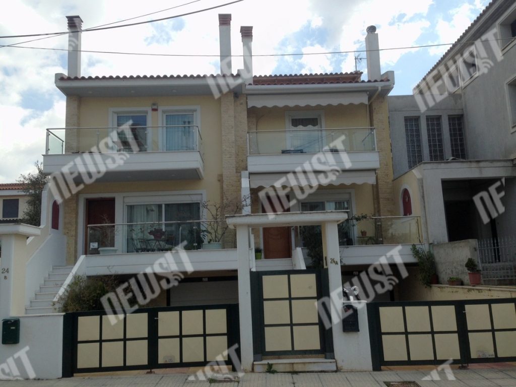 Τιτάνια ψυχραιμία! Ληστές τον απειλούσαν με μαχαίρια και έλεγε στη μάνα του ότι είναι “φίλοι”