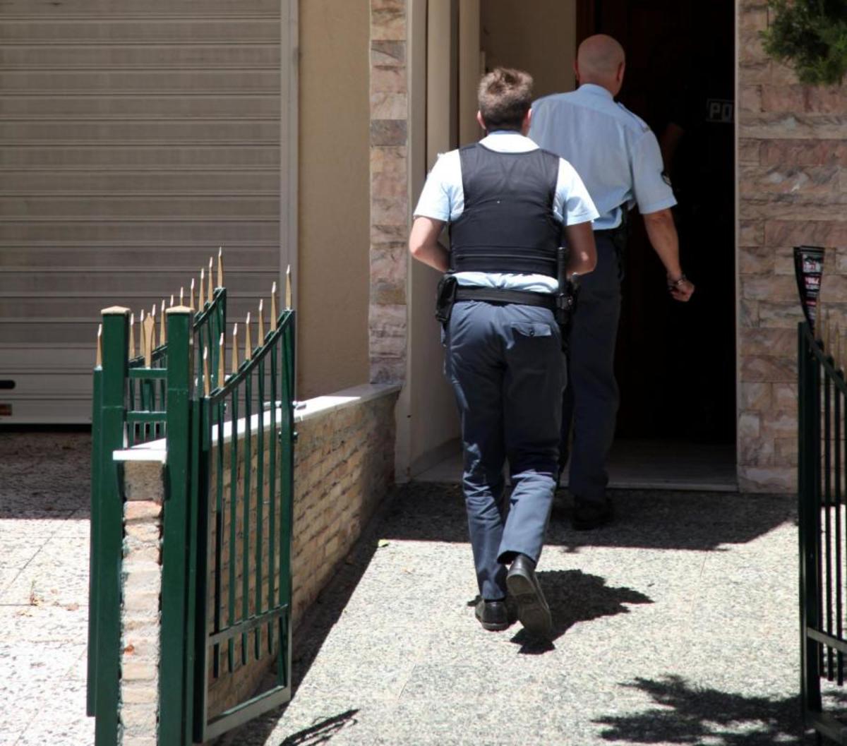 Είδε 5 ληστές μέσα στο σπίτι του