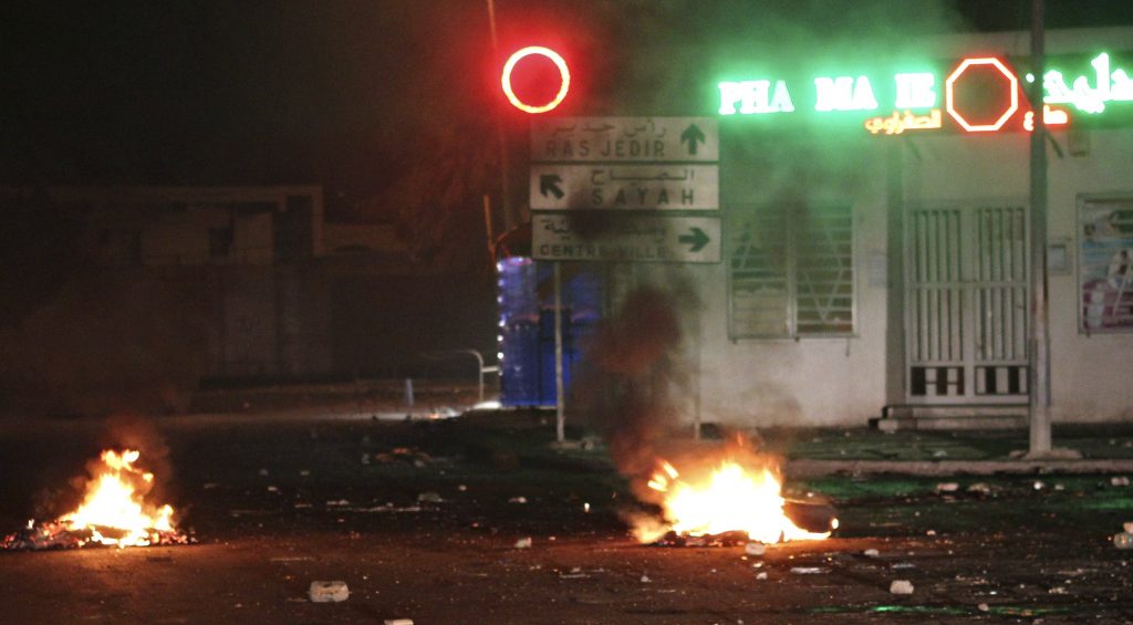 Πυρ κατά του ιταλού πρόξενου στη Βεγγάζη