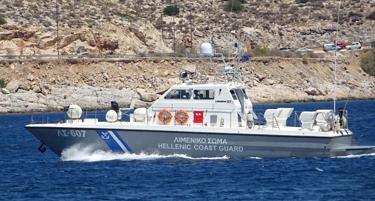 Κρήτη: Ρυμουλκήθηκε το σκάφος που έμεινε ακυβέρνητο λόγω μηχανικής βλάβης – Σώοι οι επιβάτες