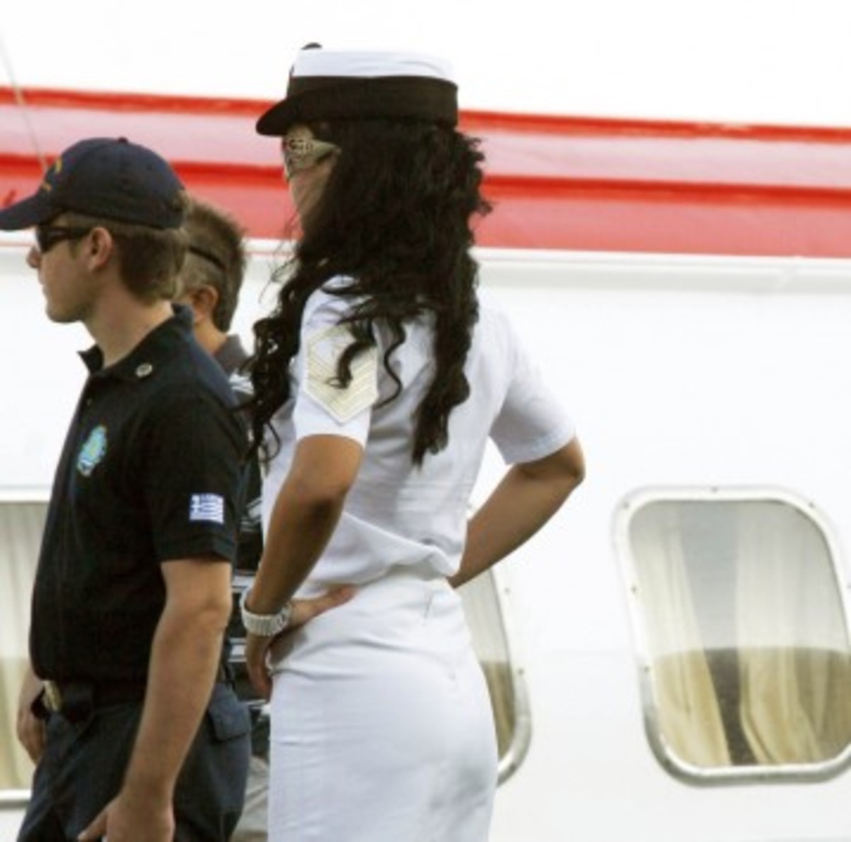 Έρευνα για τα “γυμνόστηθα γυμνάσια” στο Λιμενικό