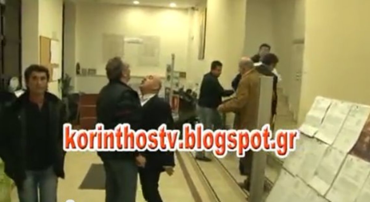 Της… “προανακριτικής” και στο Λουτράκι – Ένταση, βρισιές και ξύλο στο Δημοτικό Συμβούλιο (VIDEO)