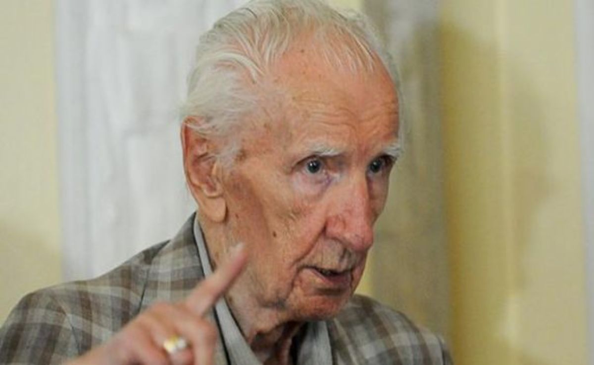 Πέθανε χωρίς δίκη ο ναζιστής Λάζλο Τσατάρι