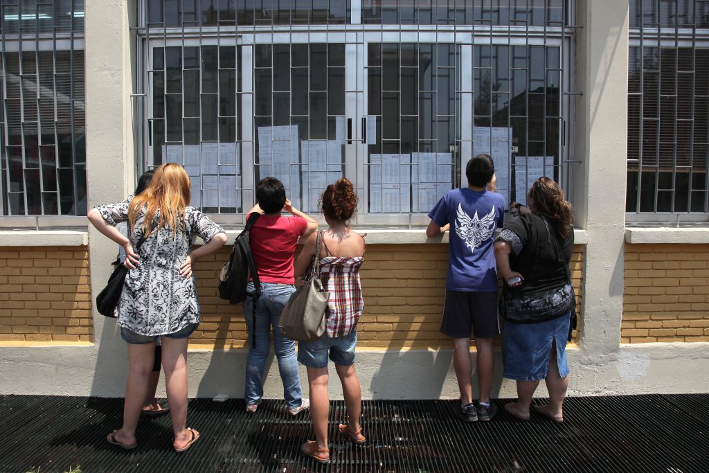 Εξετάσεις και για τους καθηγητές από Σεπτέμβριο – Στο στόχαστρο και όσοι κάνουν ιδιαίτερα!