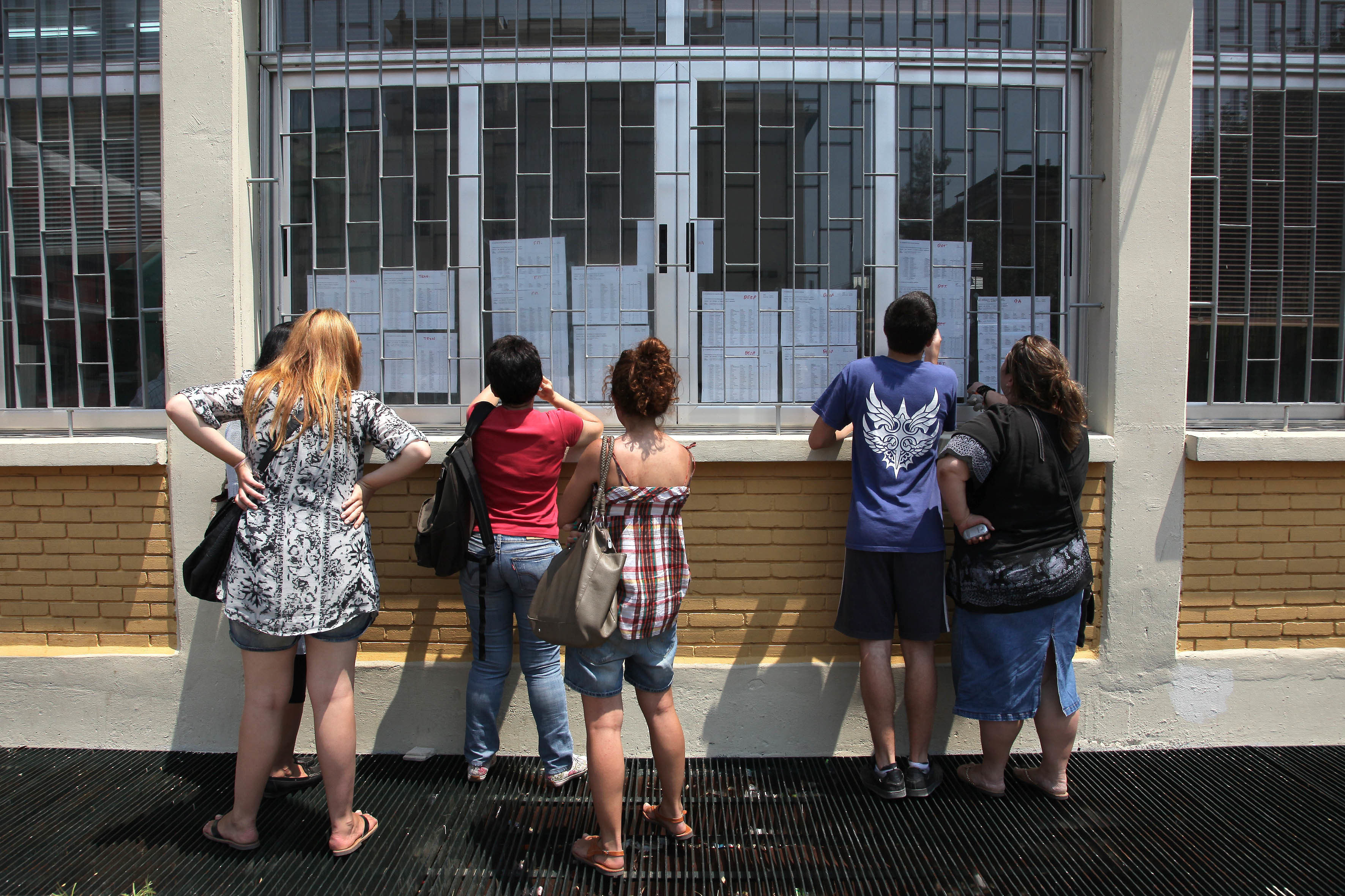 Εξετάσεις και για τους καθηγητές από Σεπτέμβριο – Στο στόχαστρο και όσοι κάνουν ιδιαίτερα!