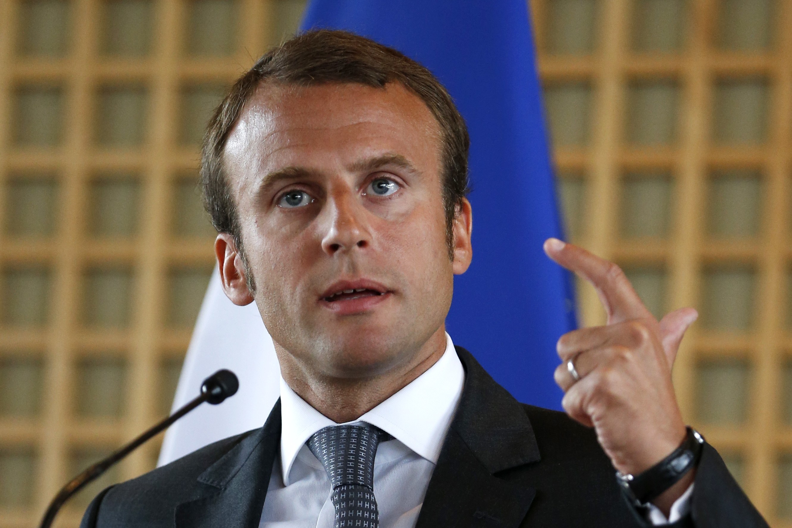 Εμμανουέλ Μακρόν: Τι σημαίνει η επιλογή του 37χρονου τραπεζίτη ως υπουργού Οικονομικών της Γαλλίας