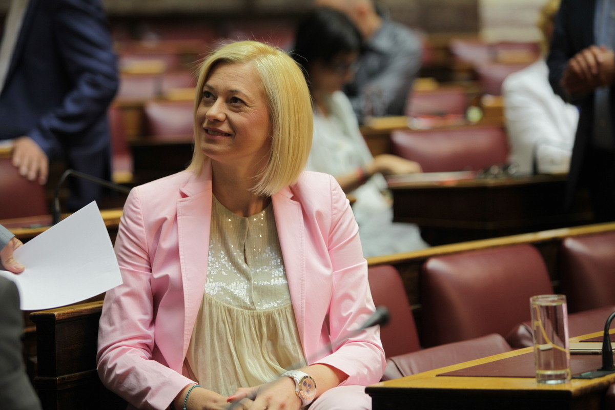 Ραχήλ Μακρή: Γιατί προσχώρησα στη Λαϊκή Ενότητα