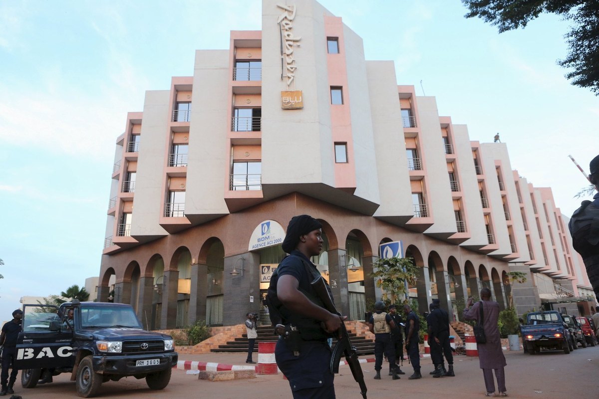 Μαλί: Επίθεση ενόπλων εναντίον της έδρας της αποστολής στρατιωτικών εκπαιδευτών της ΕΕ