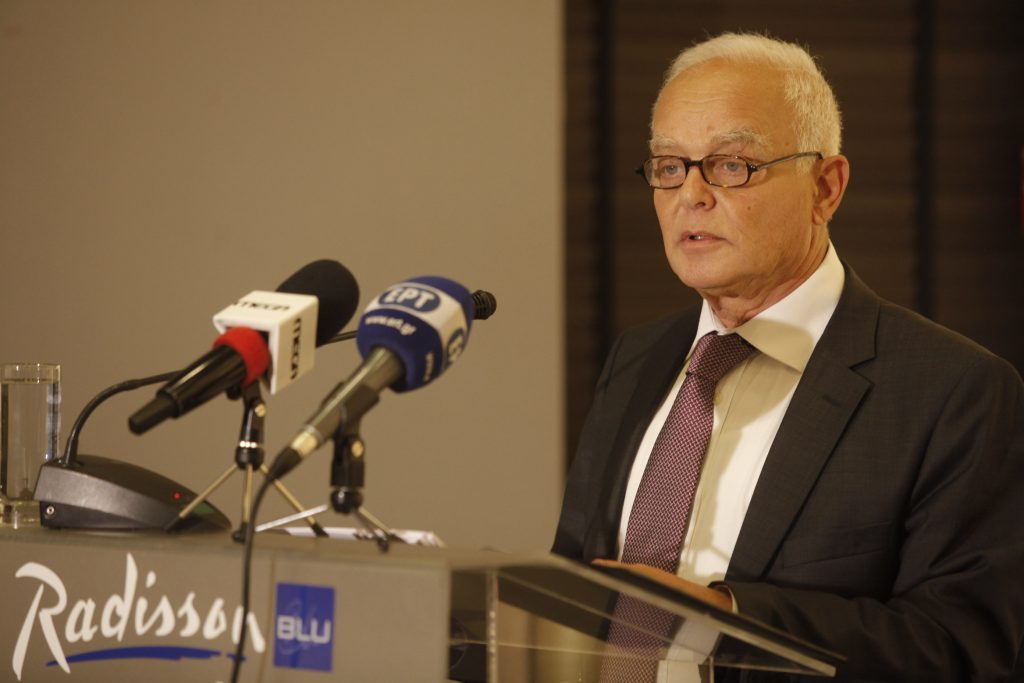 Μανιτάκης: Φεύγουν 200.000 δημόσιοι υπάλληλοι έως το 2015