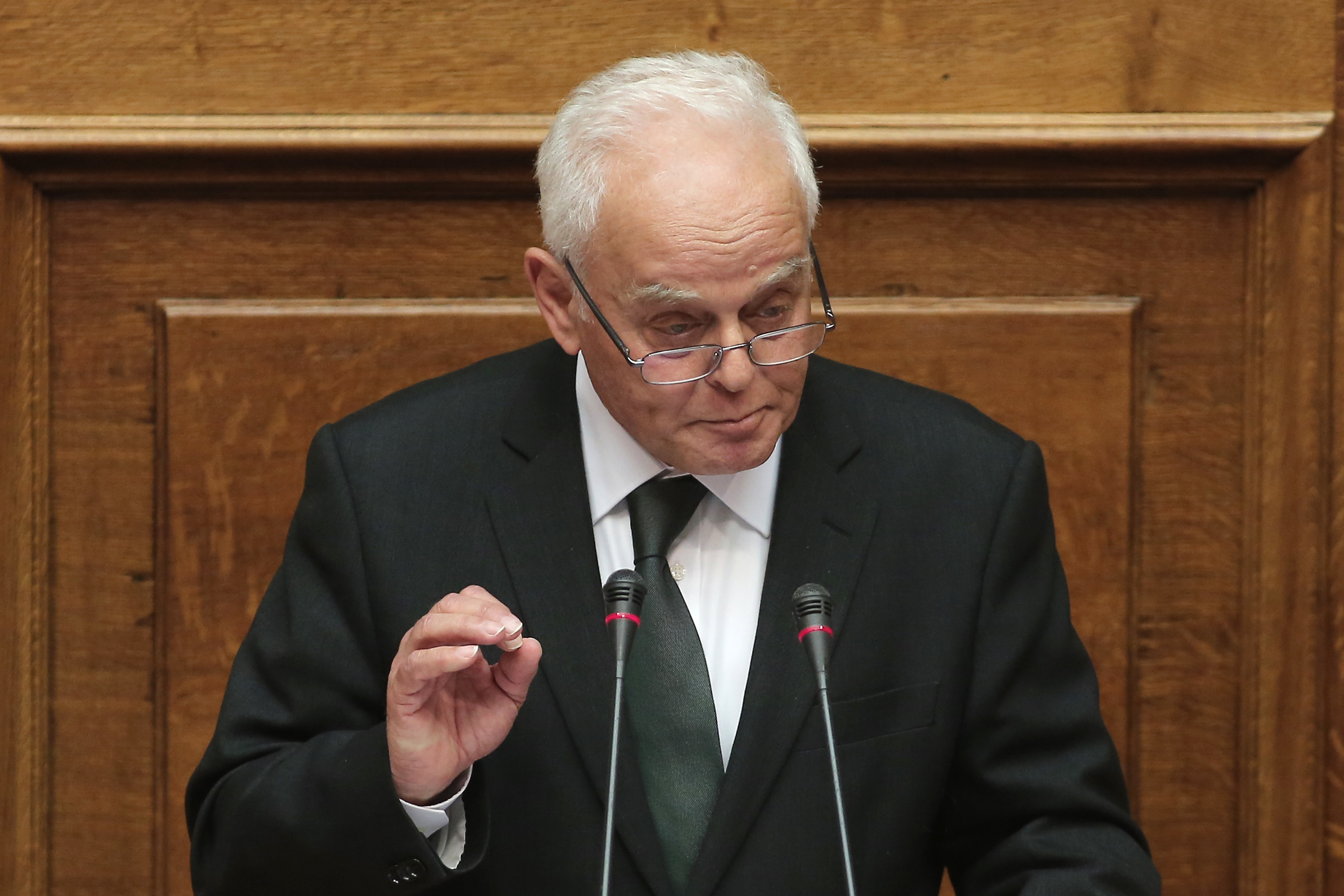 Μανιτάκης: Άλλο οι 15.000 απολύσεις και άλλο η κινητικότητα 25.000 υπαλλήλων
