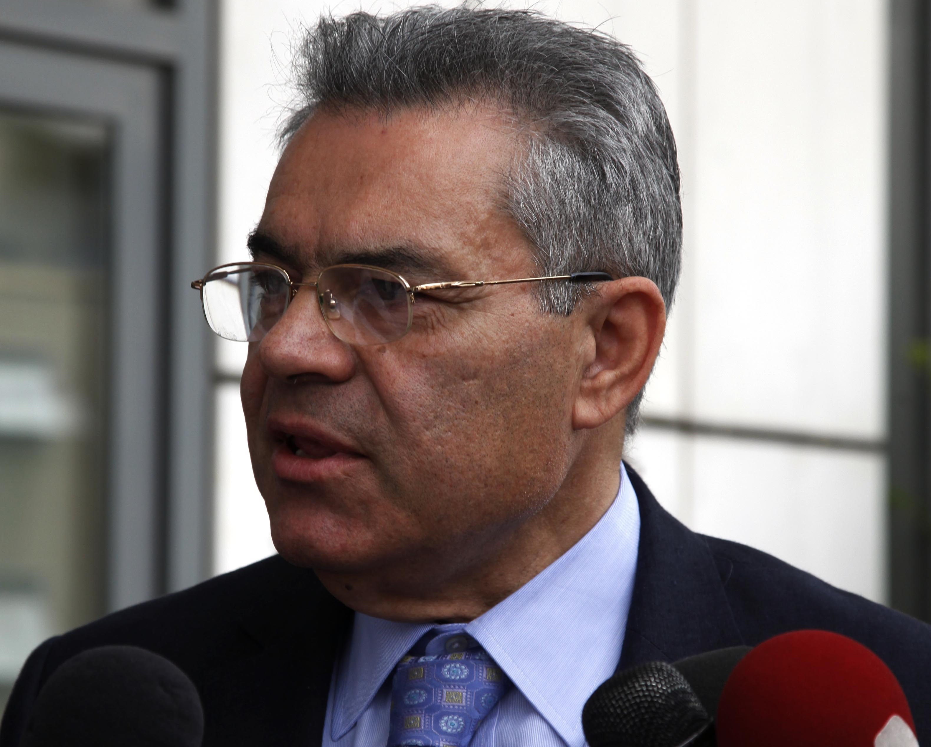 Στο σκαμνί ο Τάσος Μαντέλης για τη… χορηγία από τη Siemens