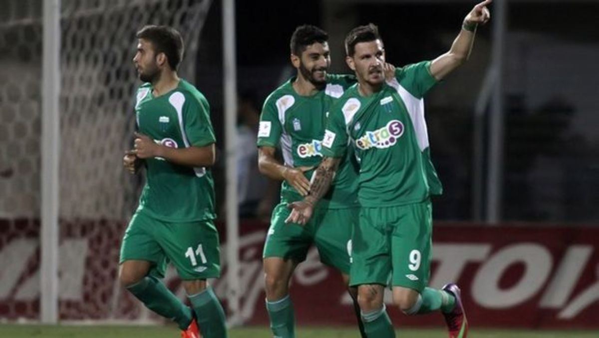 Μάντζιος in, Περόνε out