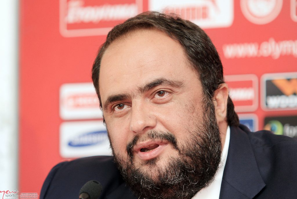 “Βλέπει” τους κατόχους διαρκείας ο Μαρινάκης