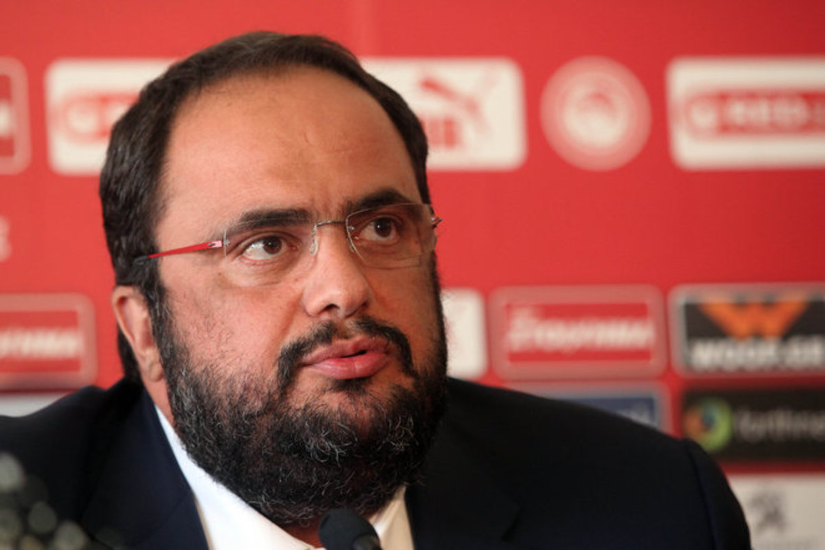 Μαρινάκης στους οπαδούς:”Περιμένω και εγώ να δω καλό ποδόσφαιρο”