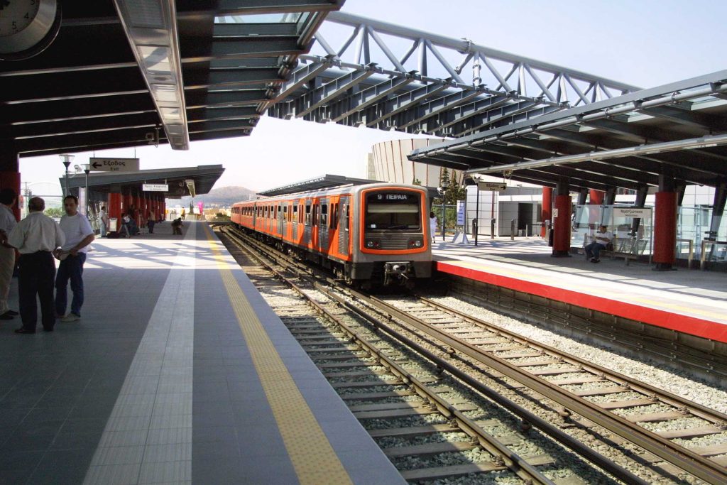 Ανήλικοι έκλεβαν συνομήλικούς τους στο Μαρούσι