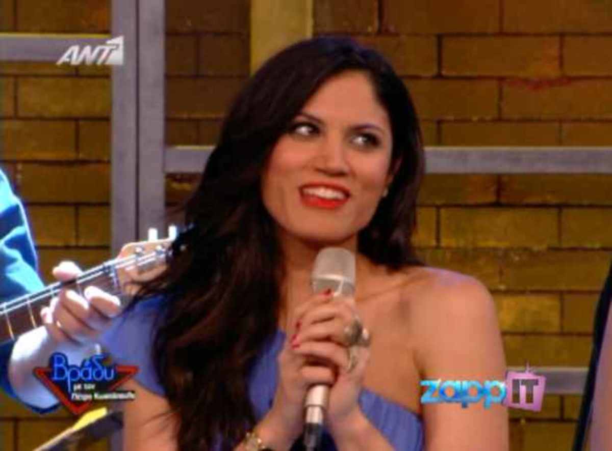 Μ. Συνατσάκη: Η Σάσα με χτυπάει κάθε μέρα πριν βγούμε στον αέρα!