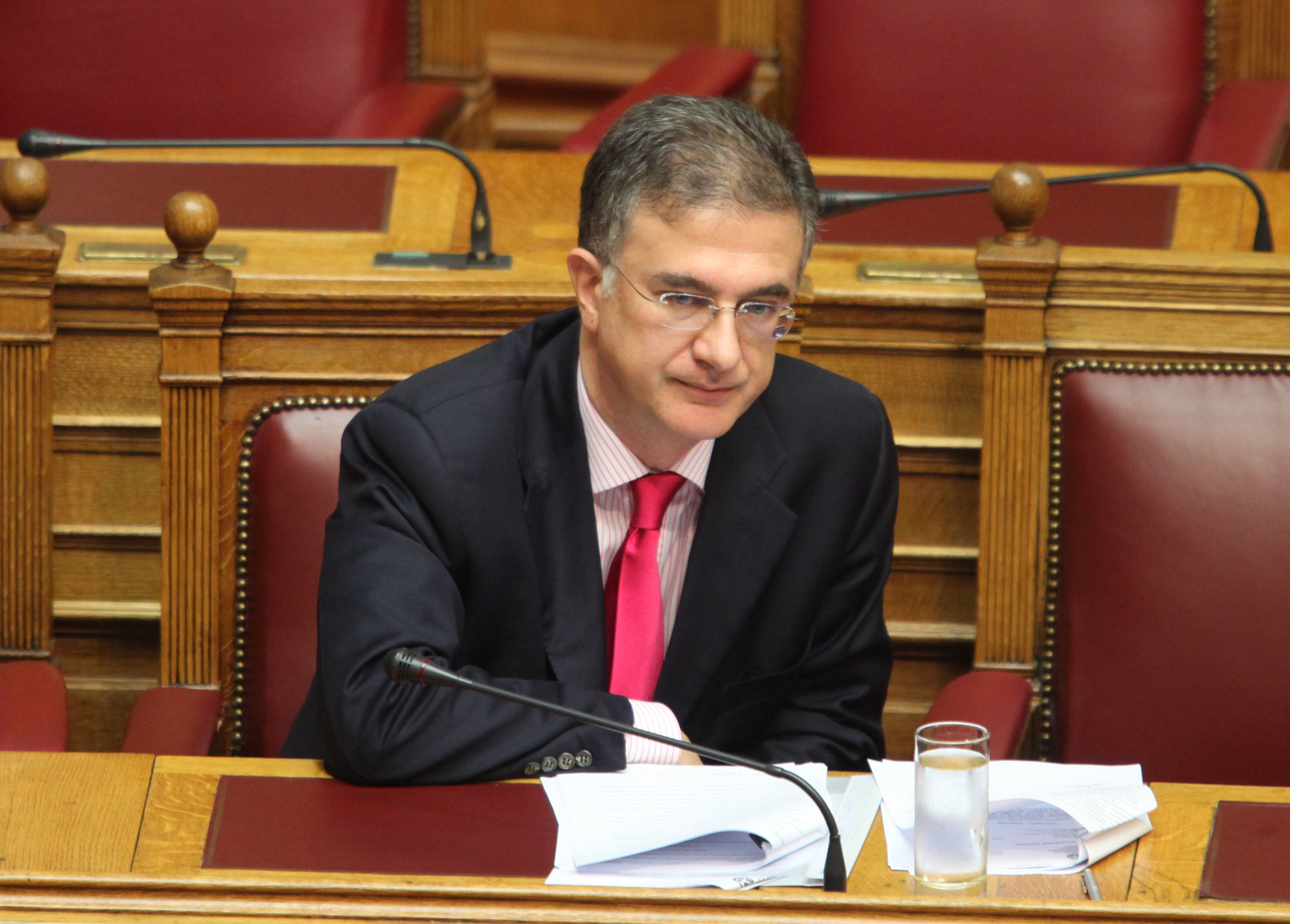 Γ.Μαυραγάνης: Τα στοιχεία με τα εμβάσματα στο εξωτερικό είναι απόρρητα και δεν θα δοθούν στους βουλευτές