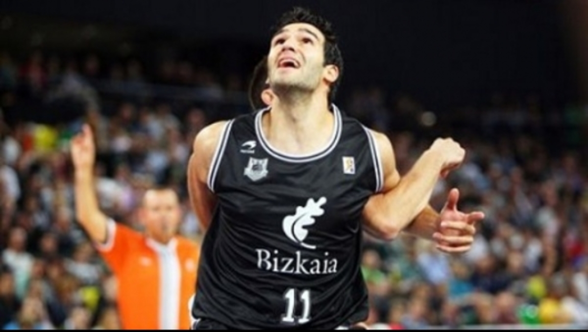 Κάλεσε Μαυροειδή ο Ζούρος