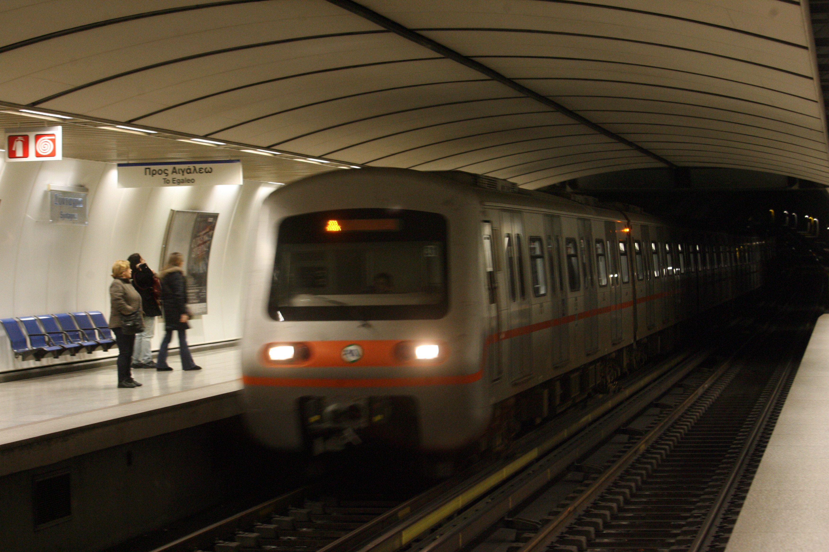 Άνοιξε ο σταθμός του ΜΕΤΡΟ στο Σύνταγμα – Στις 19:00 συναυλία στα Προπύλαια