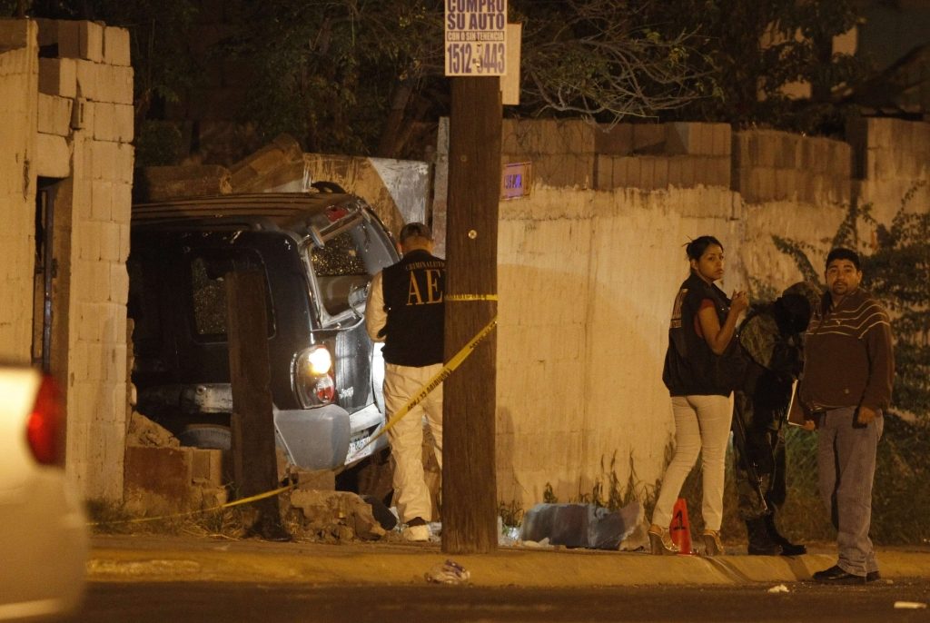 Ένοπλοι γάζωσαν τρεις Αμερικανούς