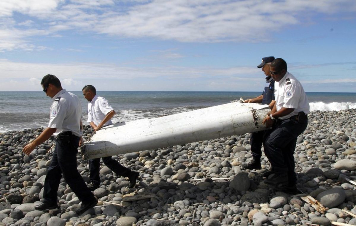 Θρίλερ με την πτήση MH370! Βρήκαν αεροσκάφος γεμάτο σκελετούς