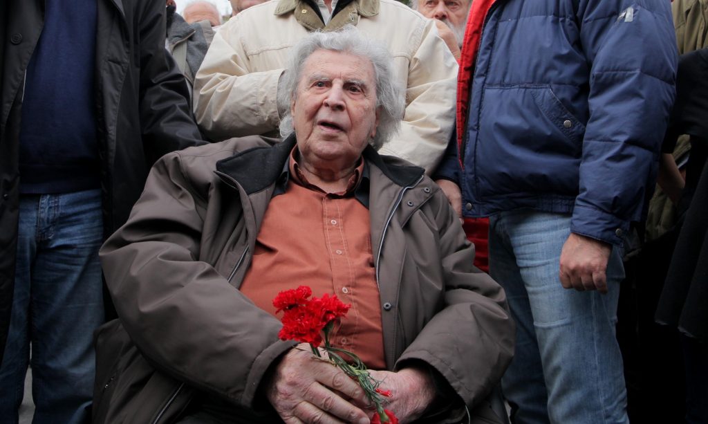 Καλύτερα στην υγεία του ο Μίκης Θεοδωράκης