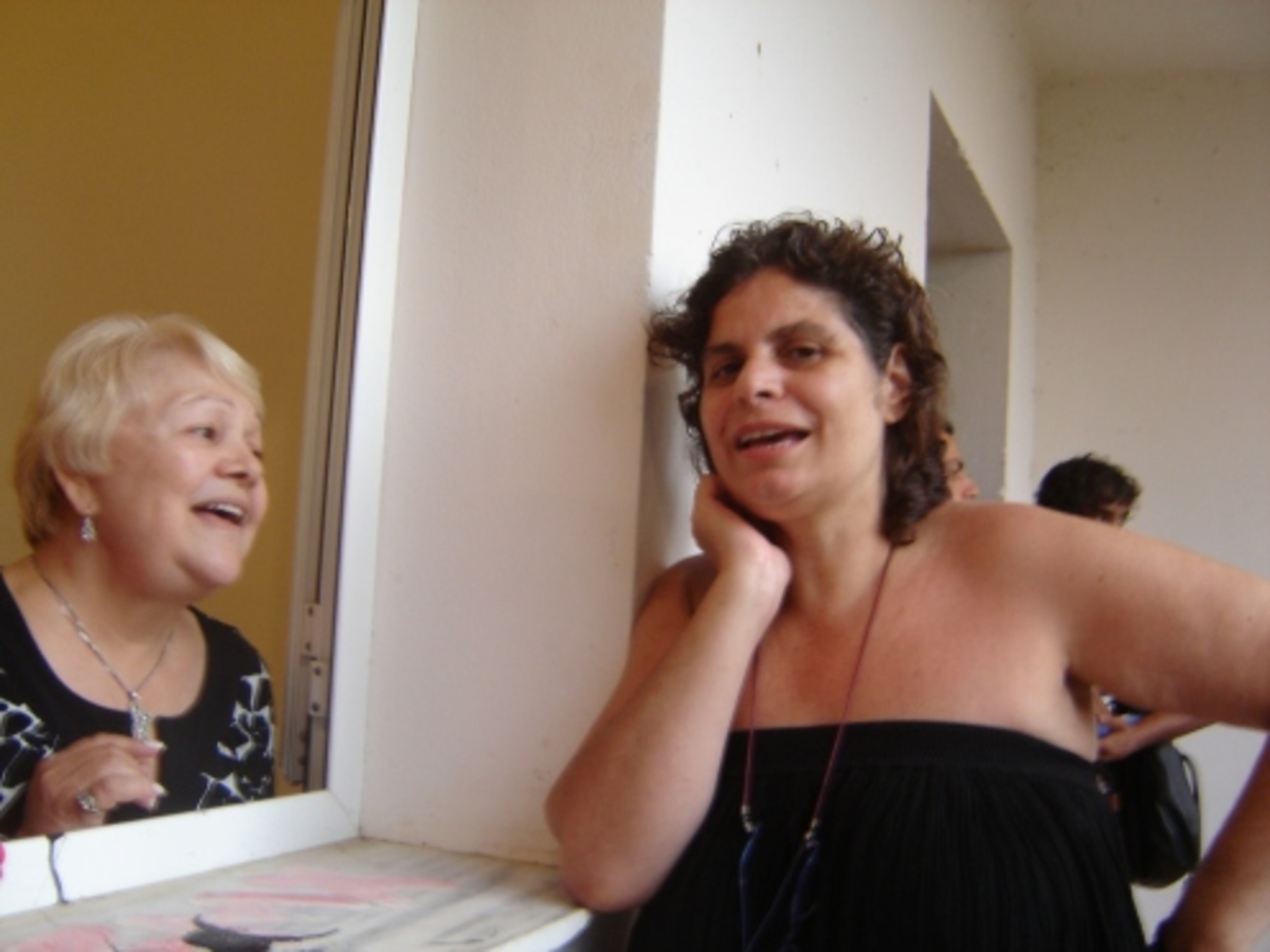 Δύο ημέρες ήταν σφηνωμένη σε πηγάδι βάθους 10 μέτρων η κόρη του Μίκη Θεοδωράκη