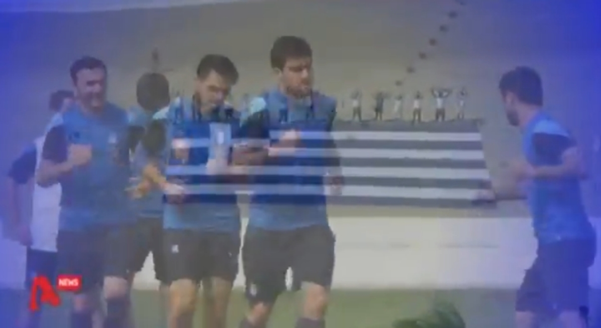 Μηνύματα από συγγενείς διεθνών